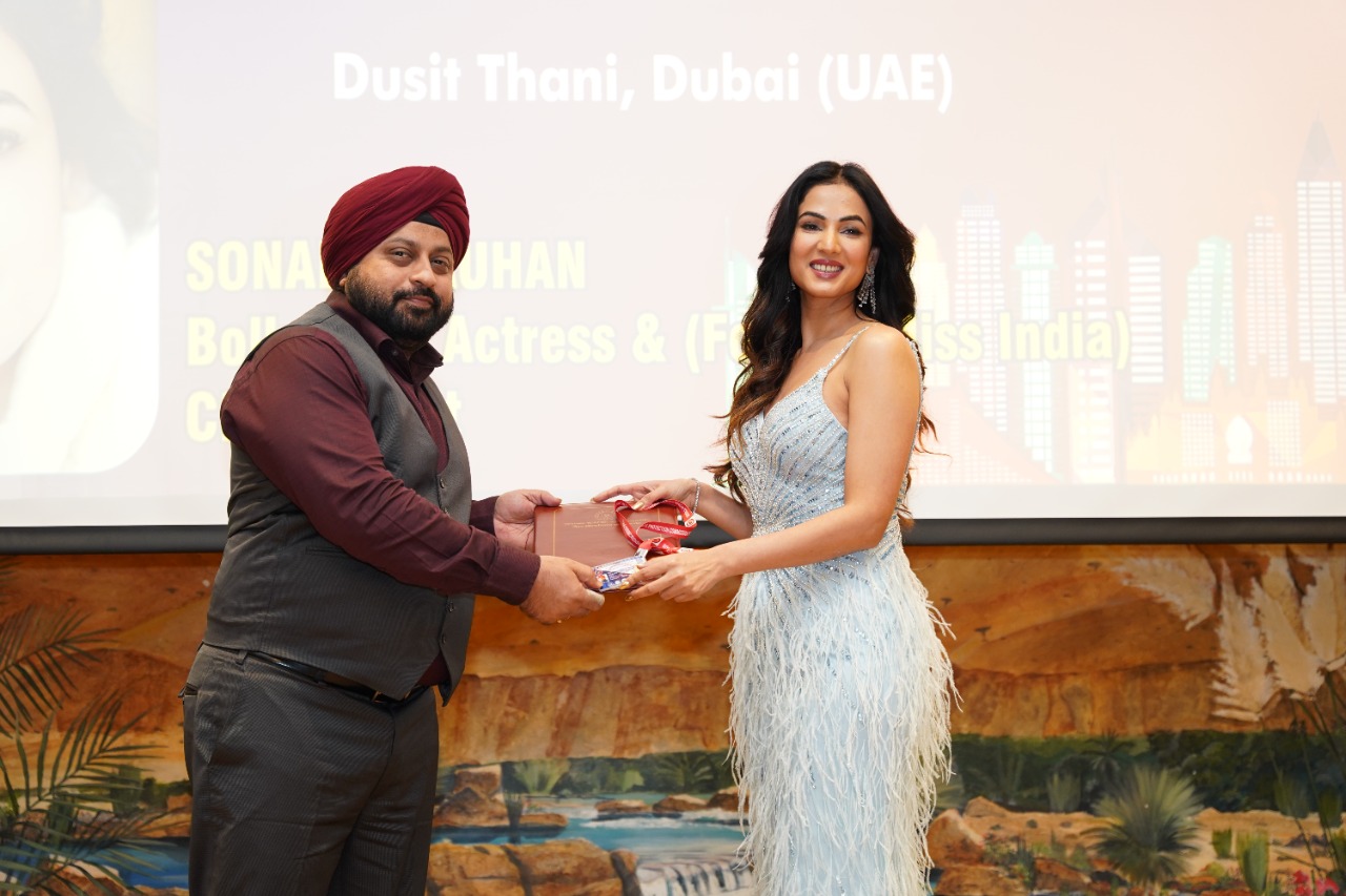 Dr. Saluja recognition event